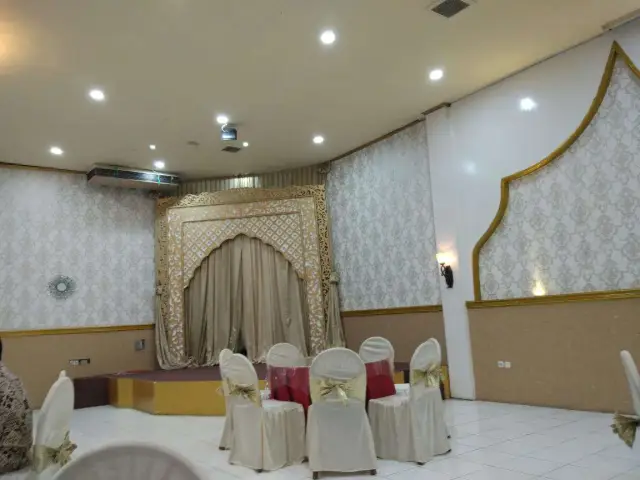 Gambar Makanan Ballroom & Restaurant Raden Bahari 13