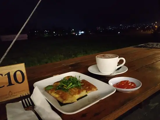 Gambar Makanan Pupuk Bawang Cafe and Dining 6