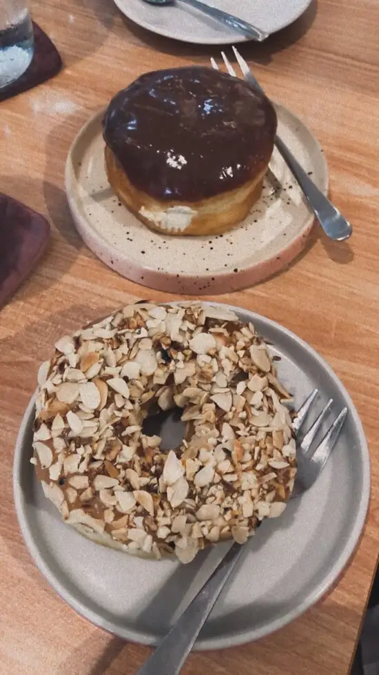Gambar Makanan Tarabelle Donuts, Coffee & Eats 16