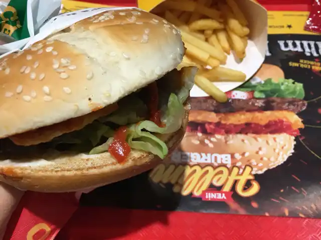 Carl's Jr.'nin yemek ve ambiyans fotoğrafları 75