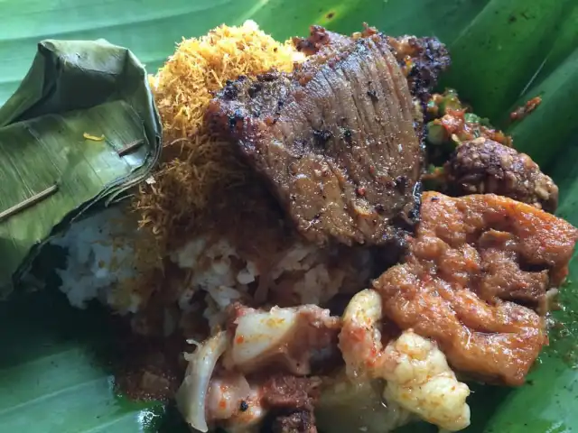 Gambar Makanan Warung Nasi Punel Bu Lin 6