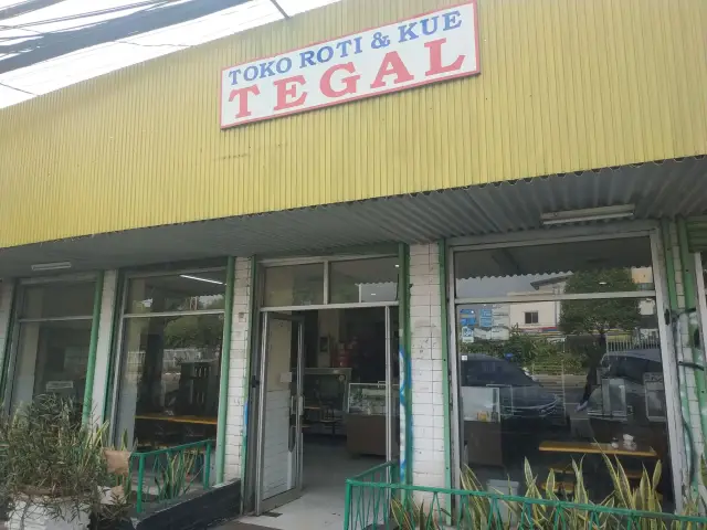 Gambar Makanan Toko Roti Tegal 8