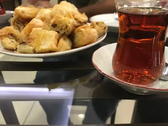 Gazioğlu Pastaneleri-yenişehir'nin yemek ve ambiyans fotoğrafları 2
