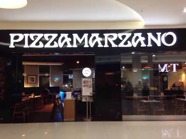 Gambar Makanan Pizza Marzano 13