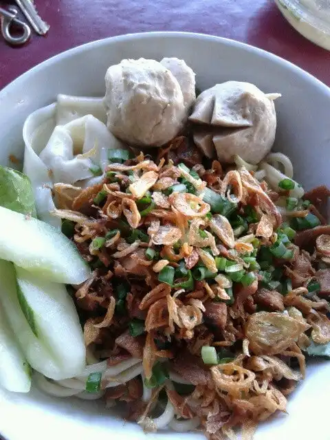 Gambar Makanan Bakso Pangsit Mie Ayam 3 Raja 16