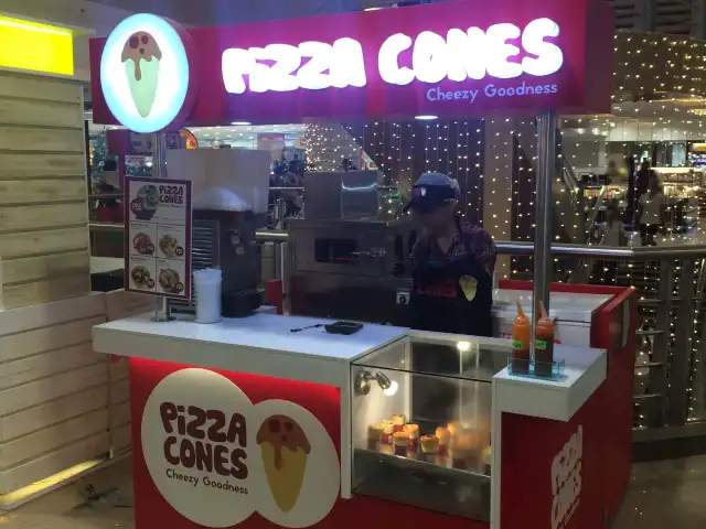 Pizza Cones Food Photo 2