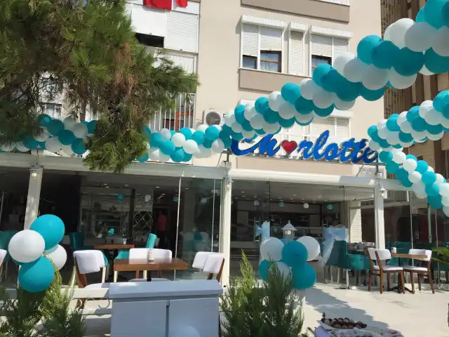 Charlotte Natural Patisserie'nin yemek ve ambiyans fotoğrafları 2