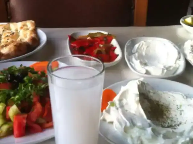 Öztürk Kolcuoğlu'nin yemek ve ambiyans fotoğrafları 1