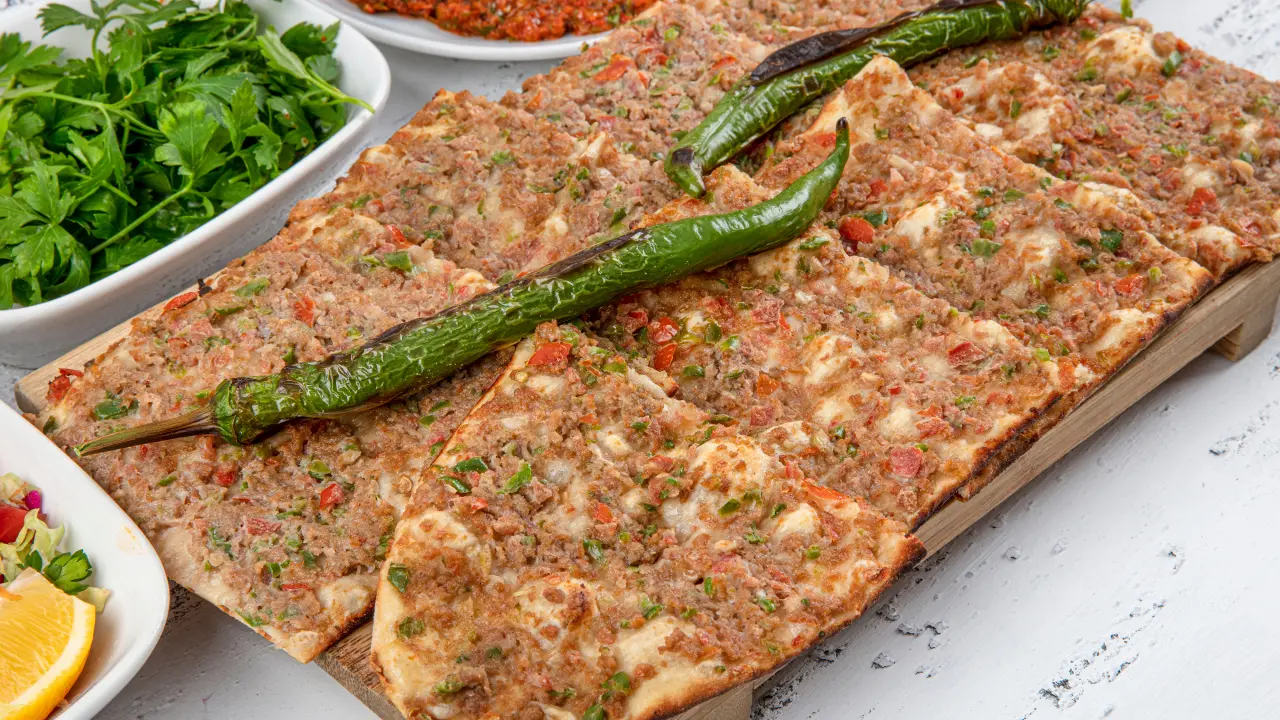 Uğur Etli Ekmek & Izgara & Lahmacun