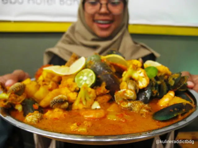 Gambar Makanan StreetFood-TebuHotel 5