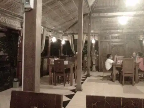 Gambar Makanan Resto & Lesehan Sumringah Jl.Adisucipto Colomadu 5