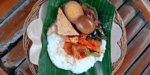 GUDEG BUBUR Mbak Nita Jakal KM 8