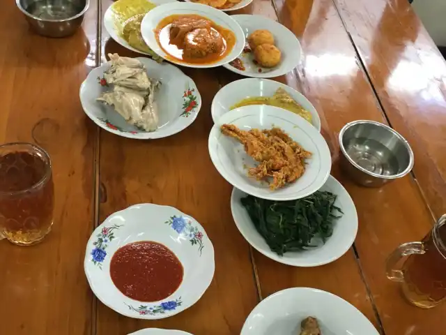 Gambar Makanan Restaurant TRIO Masakan Padang 10