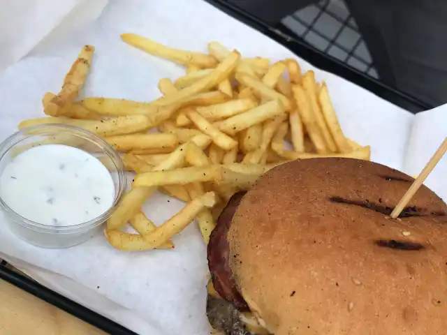 Oburiks Homemade Burger'nin yemek ve ambiyans fotoğrafları 4