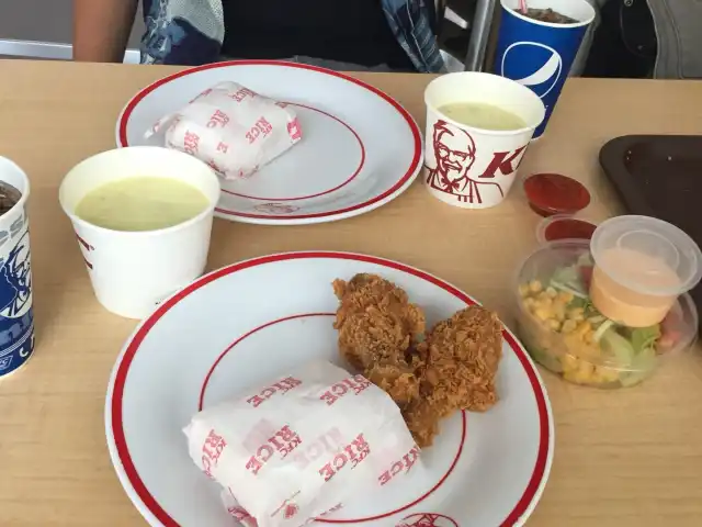 Gambar Makanan KFC Oval Cibaduyut 2
