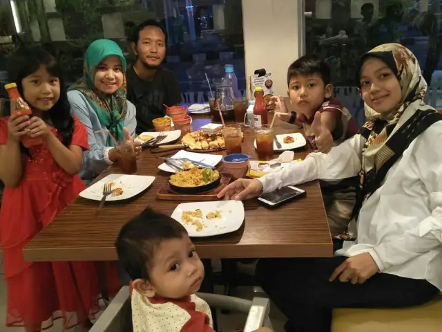 Gambar Makanan Pizza Hut Sun City 2