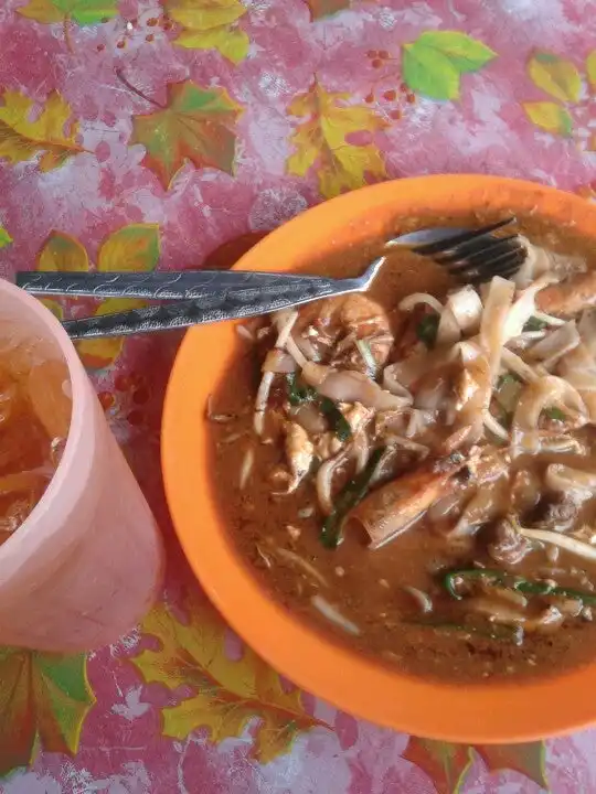 Along Char Kuey Tiaw Food Photo 4
