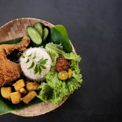 Ayam Penyet Crispy (Taman Koperasi Polis Fasa ii)