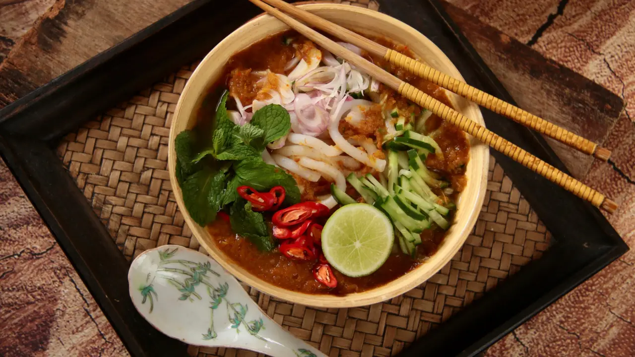 Warung Mak Teh Saadiah Laksa