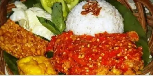 Pecel Ayam Sambal Gledek Hj Jamilah, Pondok Indah