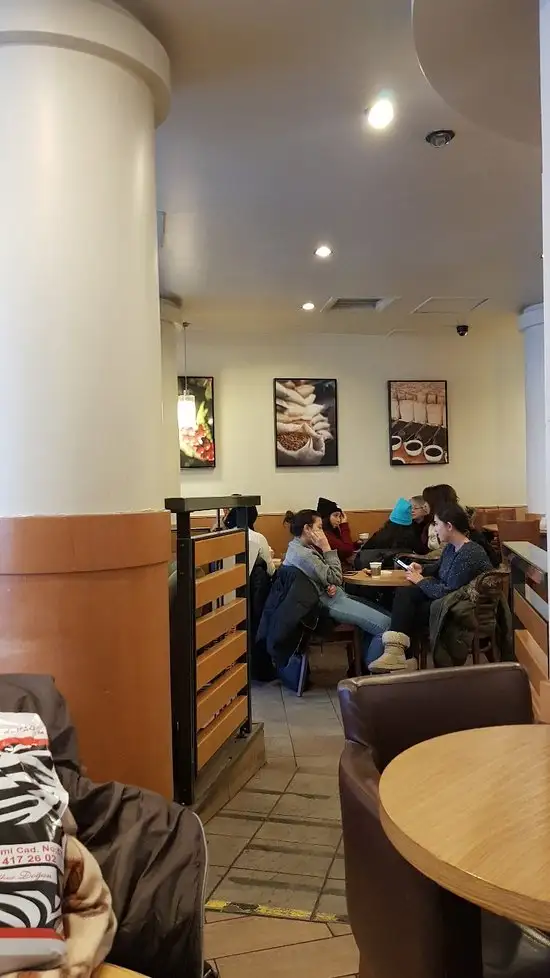 Starbucks Coffee Karanfil'nin yemek ve ambiyans fotoğrafları 5