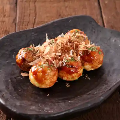 TAKOYAKI LELEH BESUT