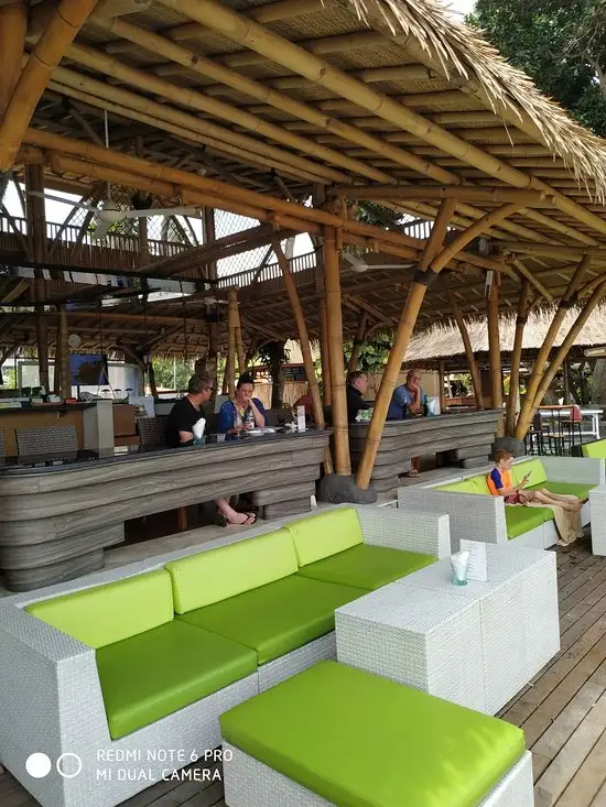 Bamboo Bar & Lounge