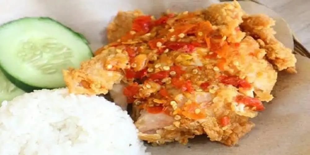 Ayam Geprek Crispy Fariz, Gotong Royong