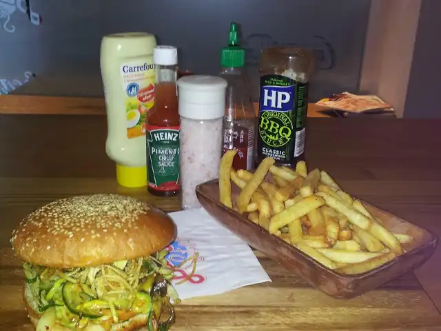 Burger Stop'nin yemek ve ambiyans fotoğrafları 3