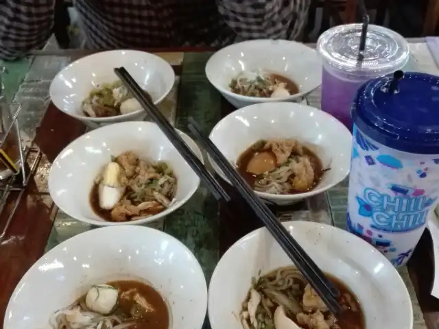 Boat Noodle Food Photo 13