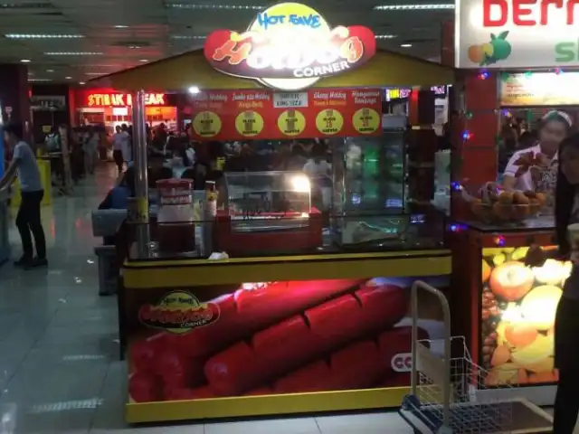 Hot Fave Hotdog Corner