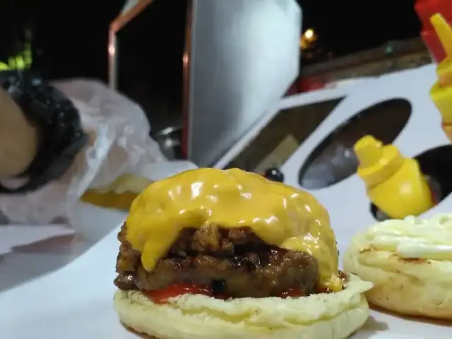 Gambar Makanan Moo Burger 4