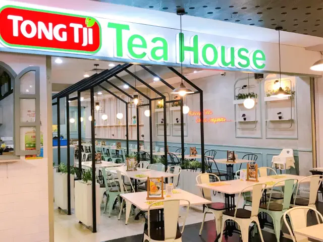 Gambar Makanan Tong Tji Tea House 10