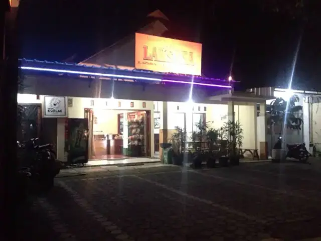 Laksana Warung Nasi Khas Sunda