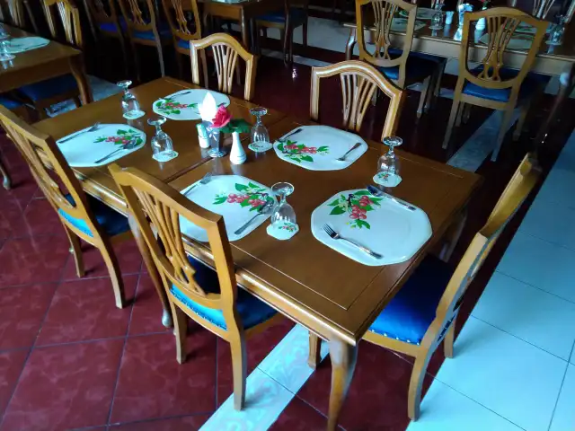Gambar Makanan Rosalyn Restaurant - Hotel Efita 9
