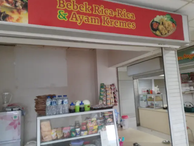 Gambar Makanan Bebek Rica - Rica & Ayam Kremes 2