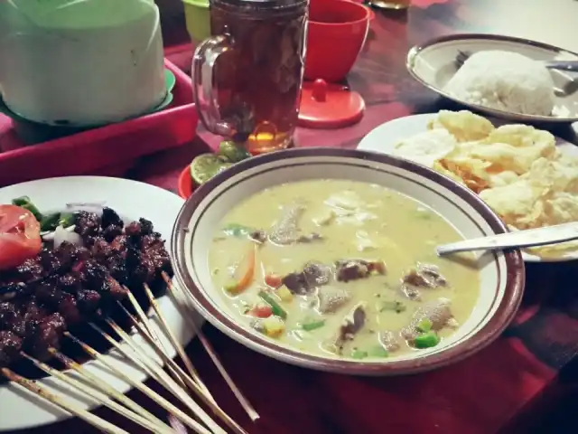 Gambar Makanan SATE + SOP KAKI KAMBING"LUMINTU",jl NUSAKAMBANGAN,DENPASAR 2