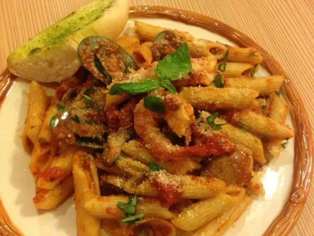 Fedjis Diner Pasta & Good Food Food Photo 3