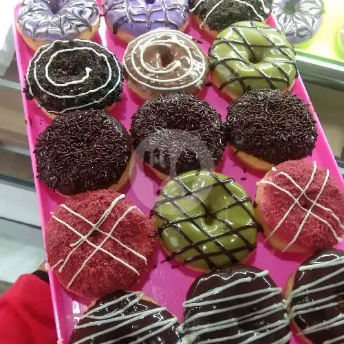 Gambar Makanan mAm Donuts&pizza, Jl Gatot Subroto No26, Sepatan Timur 16