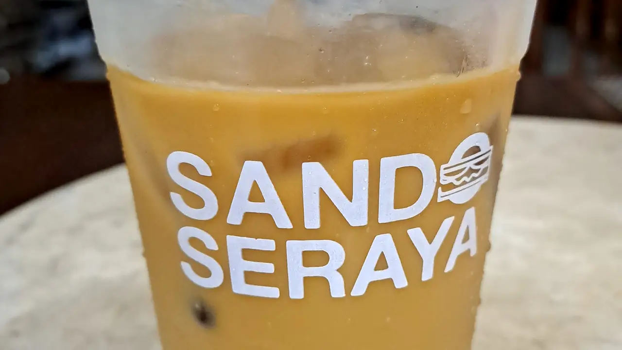 Sando Seraya by Sunyi