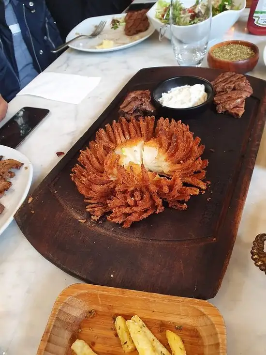 Nusr-Et Steakhouse'nin yemek ve ambiyans fotoğrafları 35