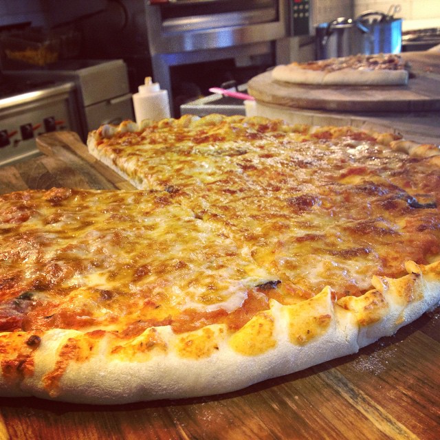 Western Pizza terdekat Restoran dan Tempat Makan Italian terdekat di