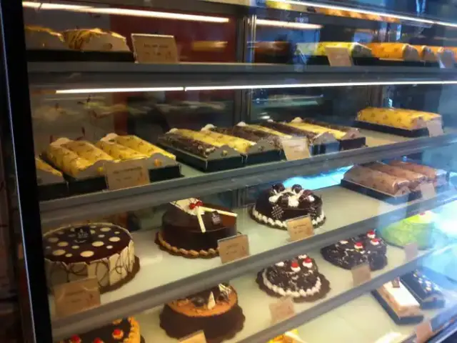 Jerin Cake & Bakery