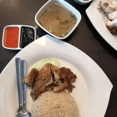 Nasi Ayam Rengit