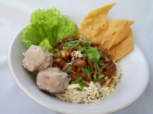 Gambar Makanan Bakso Buntut Donjuan 4