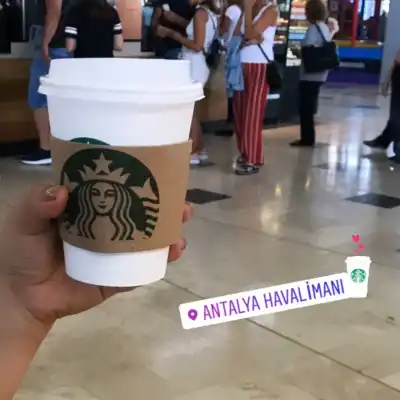Antalya Havalimanı Starbucks