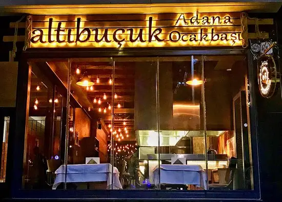 Altıbuçuk Adana Ocakbaşı'nin yemek ve ambiyans fotoğrafları 1