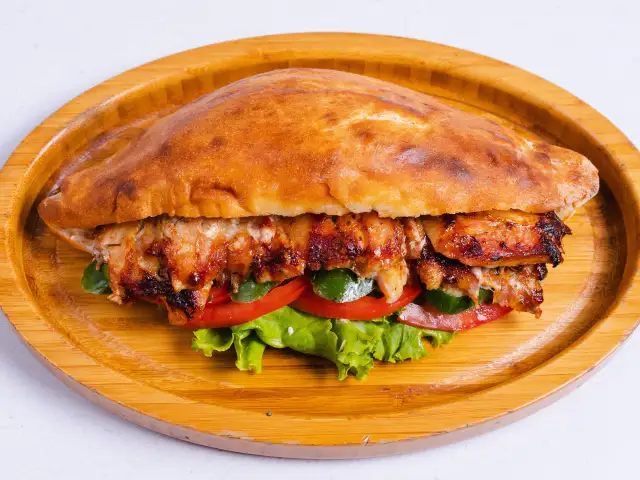 Köprü Hatay Döner'nin yemek ve ambiyans fotoğrafları 1