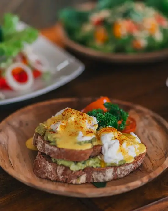 Gambar Makanan Sendok Warung Canggu 14