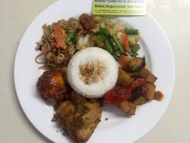 Gambar Makanan RM. Ibu. Hajjah Maisyaroh, Merdeka 1